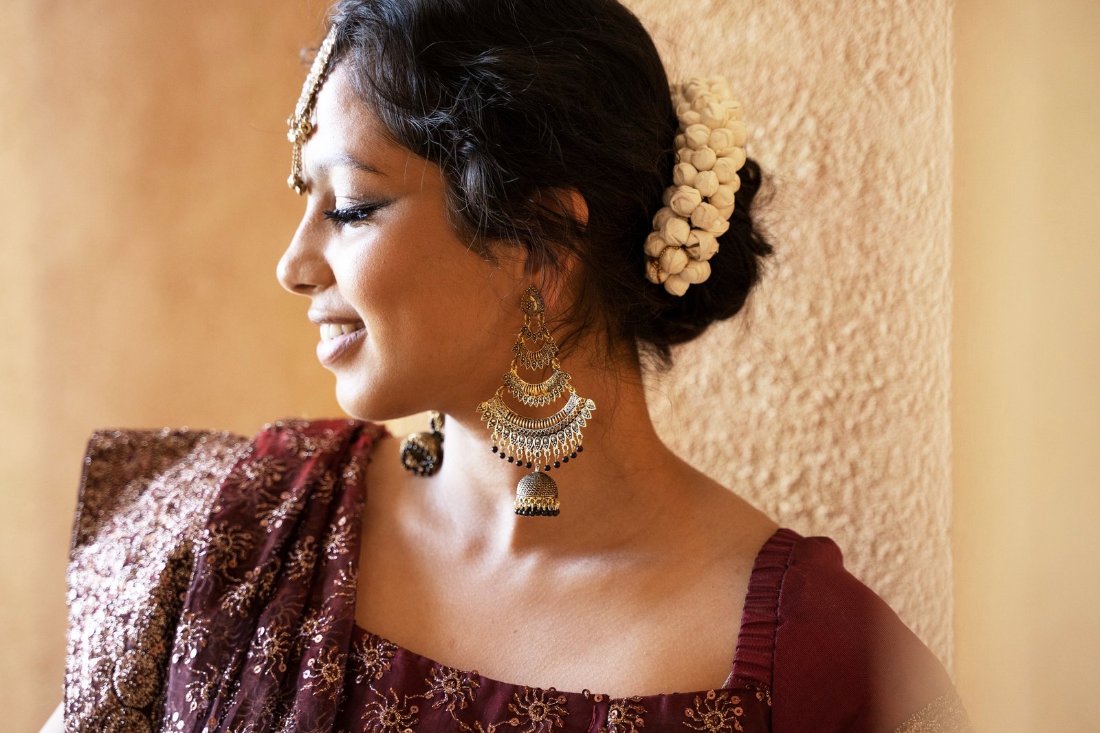 Read more about the article Kushal Jewellery Earrings: The Perfect Blend of Elegance and Style