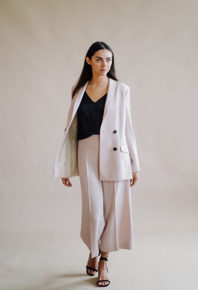 Outfit Ideas: Elevate Your Style Game with These Unique and Engaging Looks