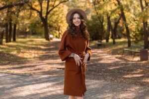 Read more about the article Fall Outfits for Women 2025: Trendy, Cozy & Chic Styles