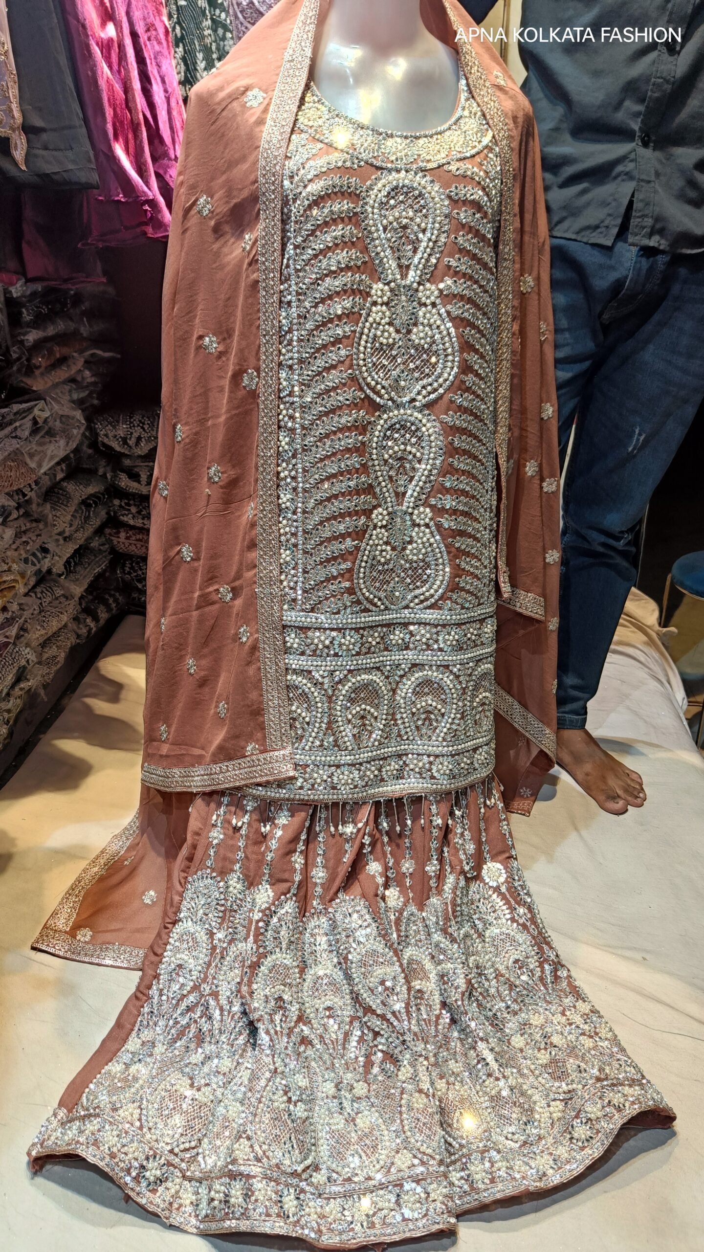 Read more about the article The Timeless Elegance of Sharara: A Deep Dive into the Regal Attire