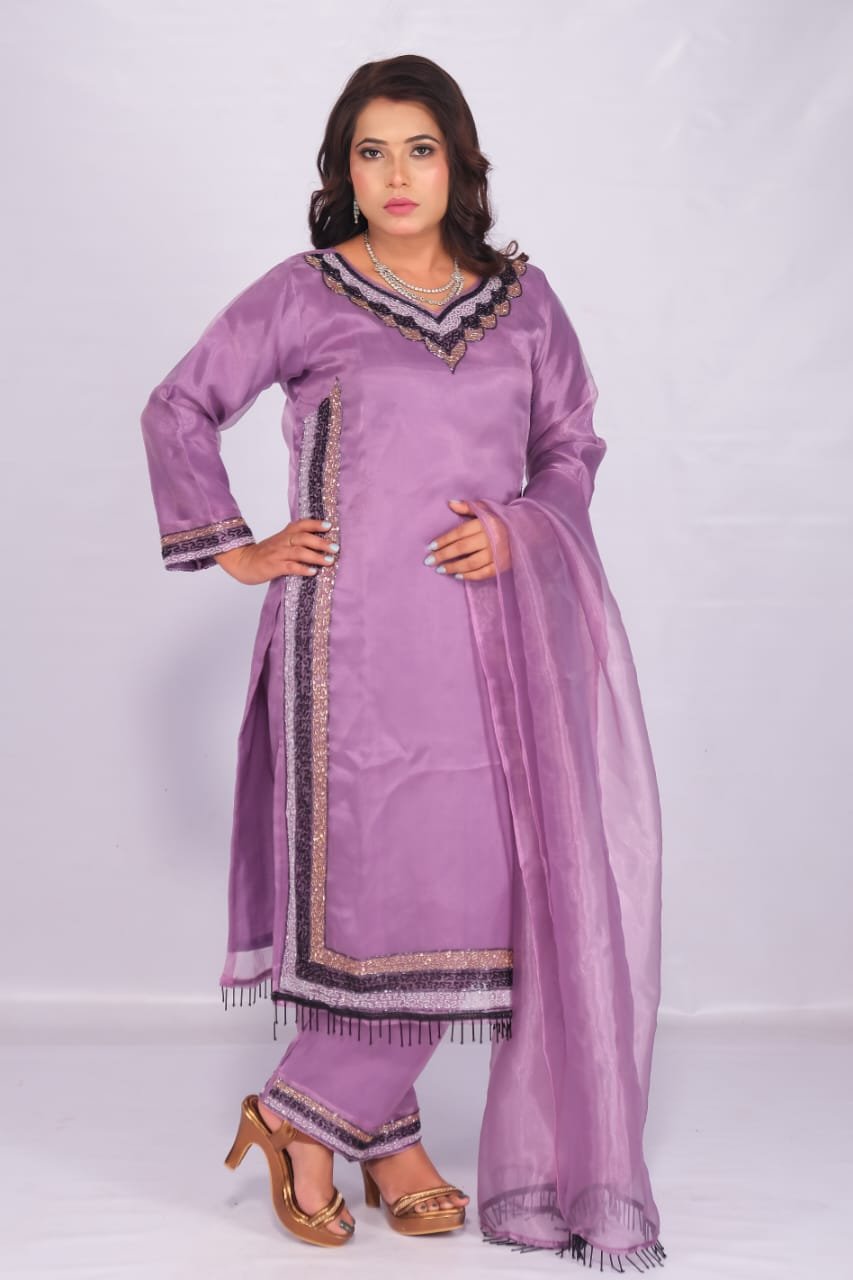 Designer Lavender Colour Pant Suit | Dabka aur Zardozi Handwork